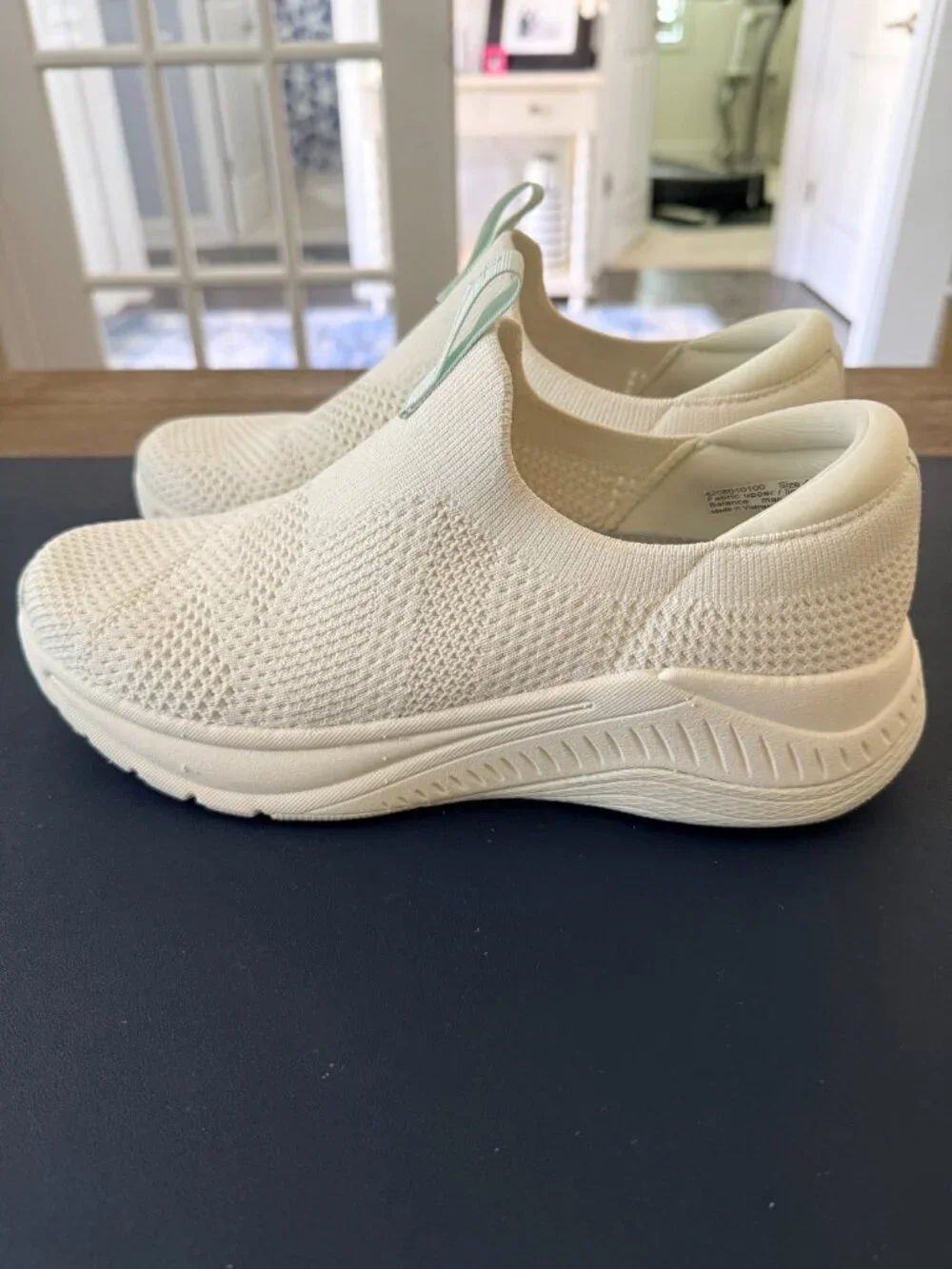 New Dansko Pep Knit Slip-On Shoe in White Size 40 (US 9.5-10) Without Box